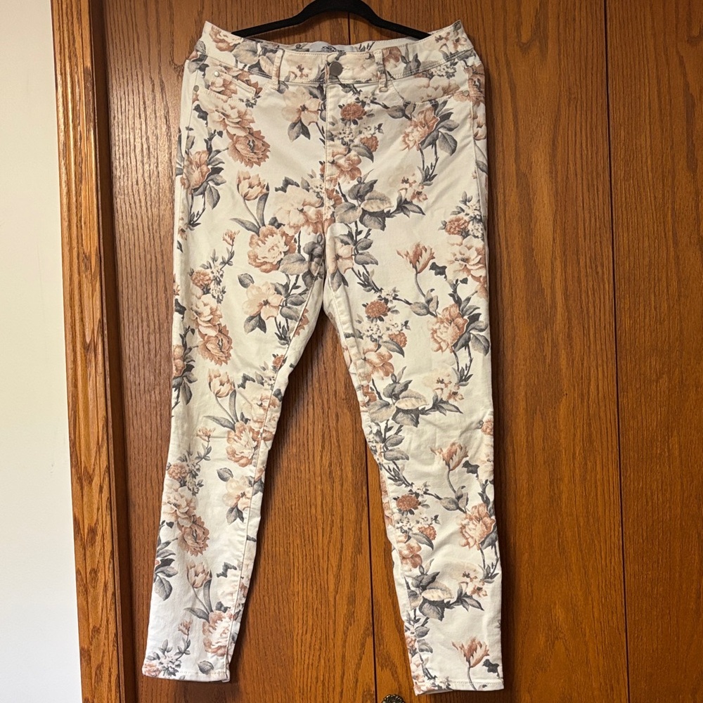 Jordache High Rise Ankle Leggings with Floral Design
